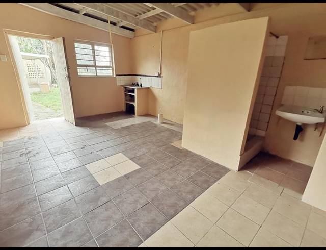 1 BEDROOM PROPERTY TO RENT IN MOSELEY